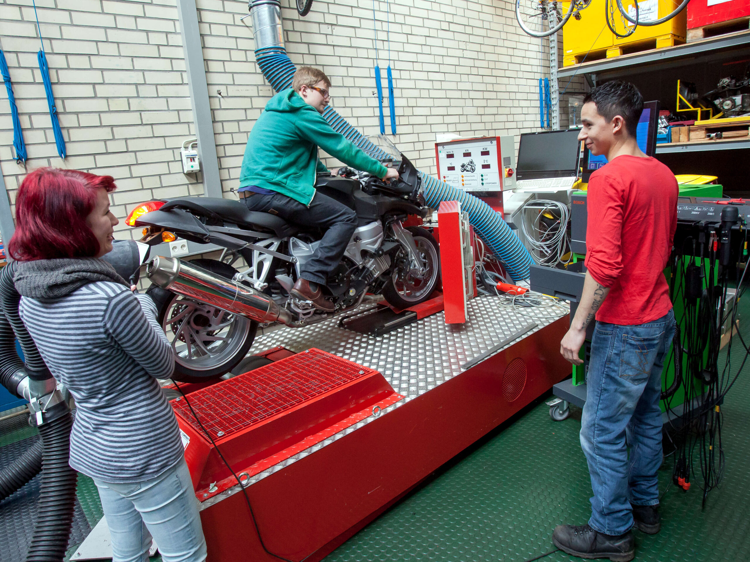 Motorrad Leistungsprüfstand