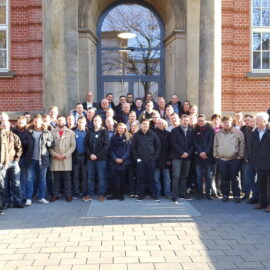 Techniker an der Fachschule Technik in Hamburg beim Jahrestreffen