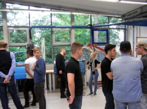 Blick ins Lackierzentrum während der Lackmesse 2017