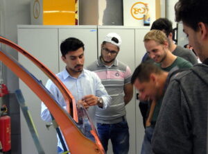 Blick ins Lackierzentrum während der Lackmesse 2017