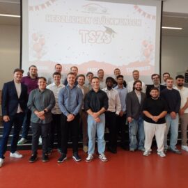Erfolgreicher Abschluss der Klasse TS23